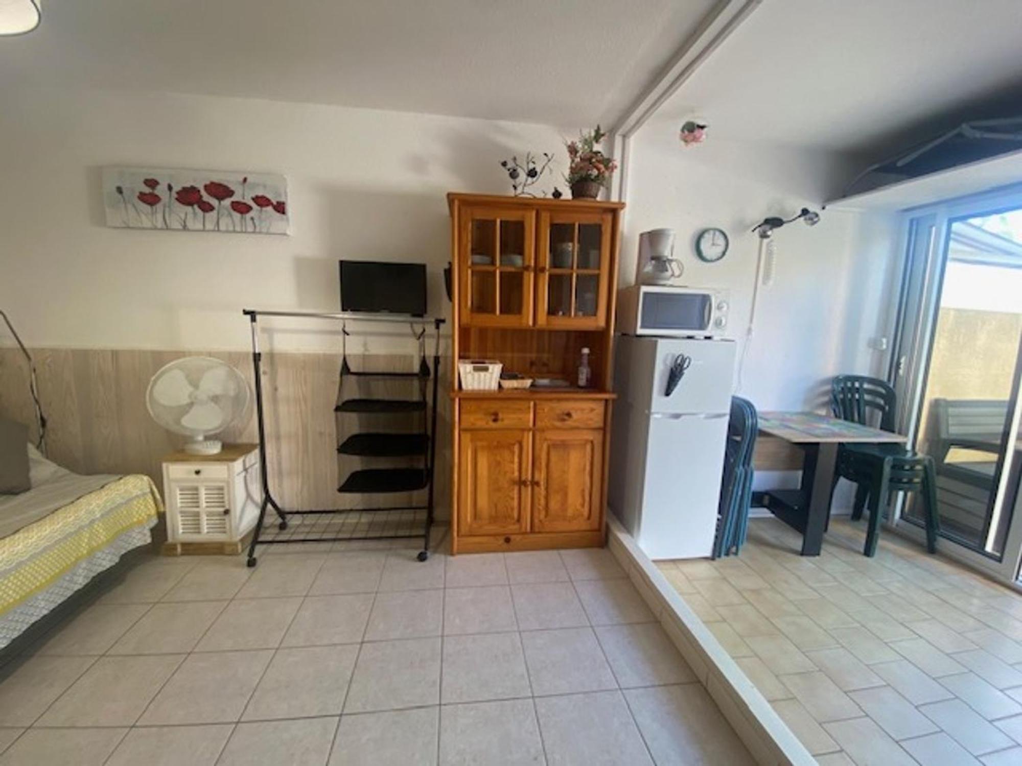 Coquet T2 A - Cour Arboree, Parking, Proche Et Commerces, 4 Pers. - Fr-1-795-14 Narbona