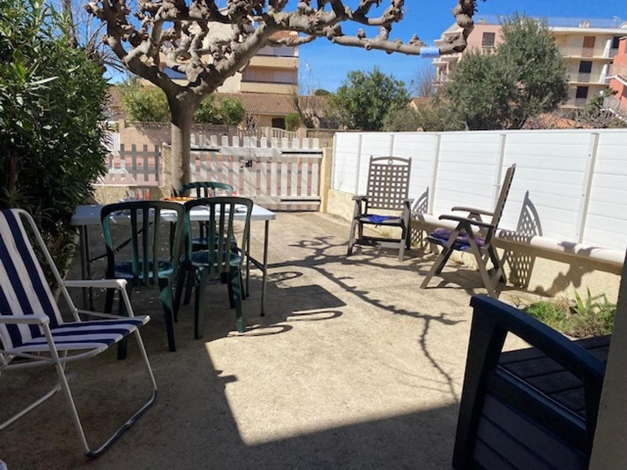 Coquet T2 A - Cour Arboree, Parking, Proche Et Commerces, 4 Pers. - Fr-1-795-14